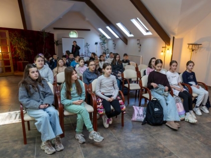 Druženje Vlaste Cenića sa osnovcima