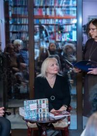 КЊИЖЕВНО ВЕЧЕ САЊЕ ДОМАЗЕТ