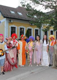 Одржан девети летњи улични ерски кабаре