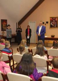 Свечани пријем првака у Библиотеци у Чајетини