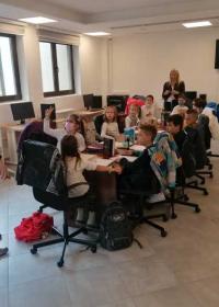 Радионица "Илустрација омиљене књиге или књижевног лика"