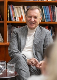 Горан Милашиновић, аутор романа